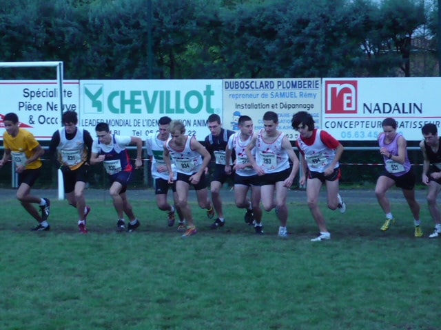 Départ du cross Jean Vidal 2010 à Lescure d'Albigeois