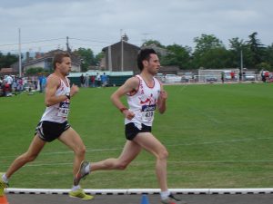 Gaëtan Cals et Benjamin Alquier sur 1500m à la finale interclubs 2011 à Castres