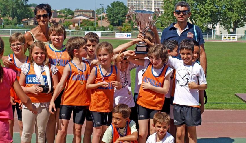 L'ES Aussillon remporte le Trophée de l'Avenir 2012 à Castres