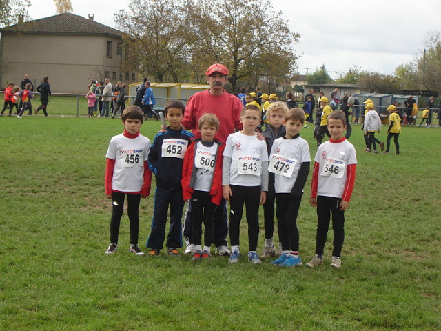 Les jeunes athlètes du TSA au cross Jean Vidal 2012 à Lescure d'Albigeois