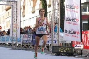 Julie Latger à l'arrivée du semi-marathon de Montauban 2016