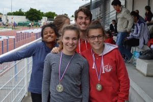 Sarah Teysseyre & Solène Vandenbossche médaillées sur le 400m haies