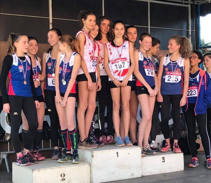 Podium des minimes filles par équipe aux championnats du Tarn de cross 2017 à Albi