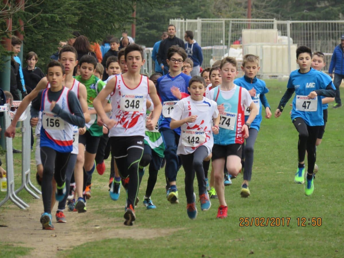 Les benjamins du TSA au cross du Tour du Lac 2017 à Saint-Ferréol