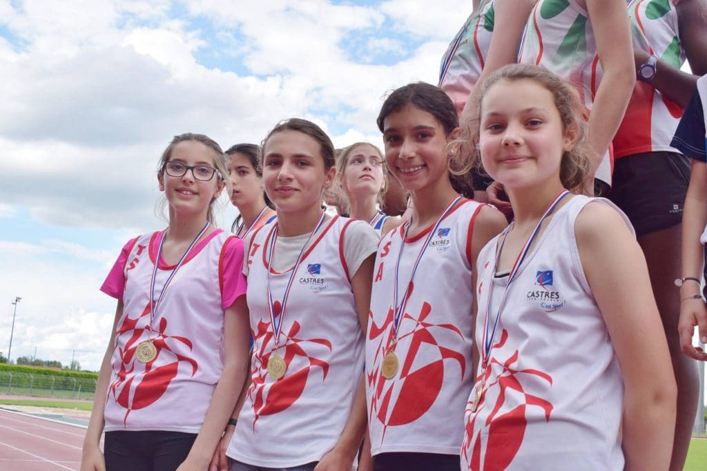 Podium du 8-2-2-8 des benjamines à la 3ème journée de brassage 2017 à Albi