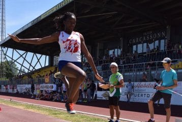 Aurore Mur à la longueur lors des championnats de secteur des Pointes d'Or 2017 à Carcassonne