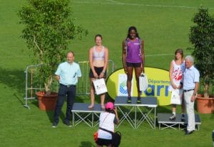 Ludivine Ruffel sur le podium du lancer de poids au meeting Music Jump 2017 à Albi