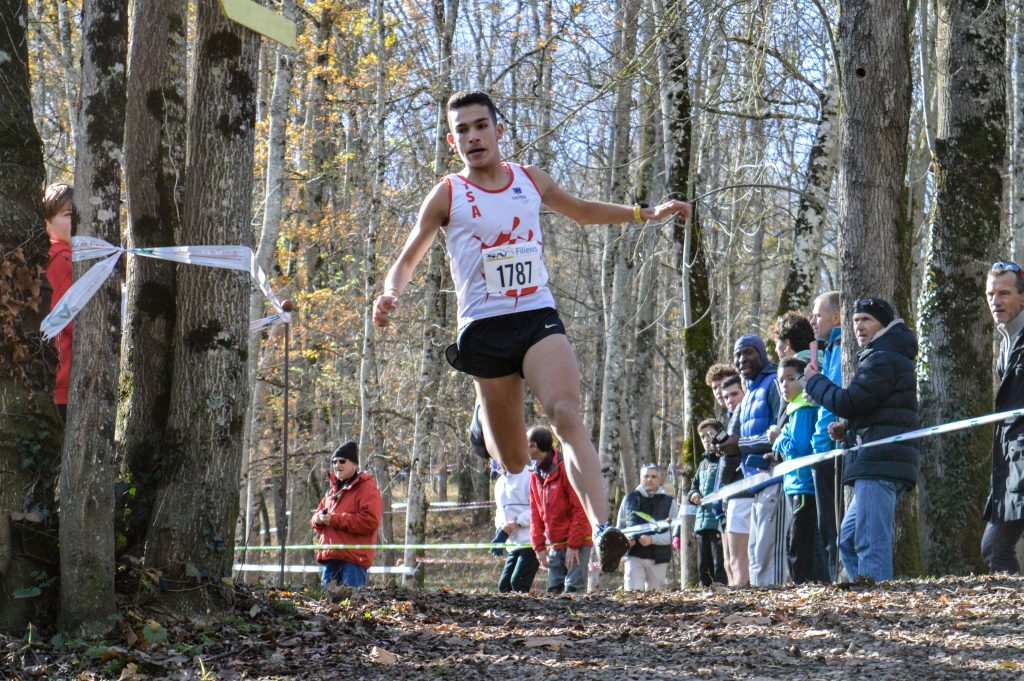 Flavien Szot s'envole pour la victoire en cadet au cross Hubert André 2017