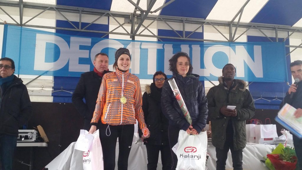 Alexia Vaissette (à droite) médaillée d'argent au 10km de Ramonville 2017