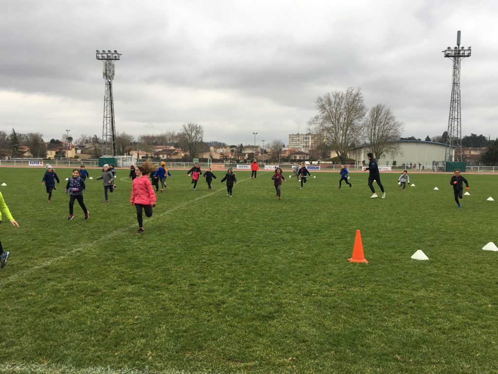 Entrainement des éveils athlé du Castres Athlétisme