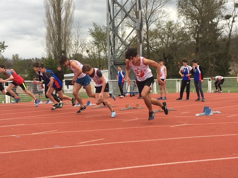 Départ du 100m minimes masculins à la 1ère journée du brassage Benjamins-Minimes 2018 à Carmaux