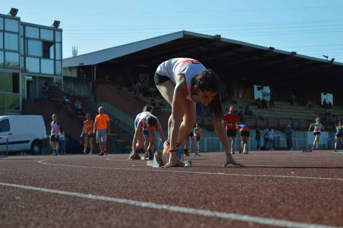 Ilona Papin à l'échauffement du du 400m au Meeting du SATUC 2018 à Toulouse