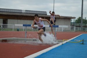 Sanydil Halhal et Ianis Miraoui sur 2000m steeple au meeting Terre d'Envol 2018 à Colomiers