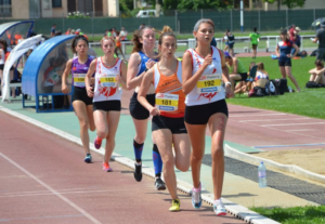 Caroline Laroche et Mathilde Bastoul sur 1500m lors de la finale interclubs 2018 à Castres