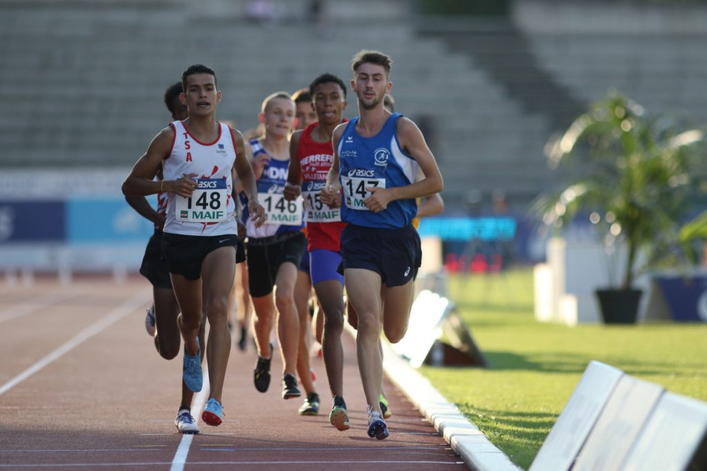 Flavien Szot sur 3000m aux championnats de France Cadets-Juniors sur piste 2018 à Bondoufle