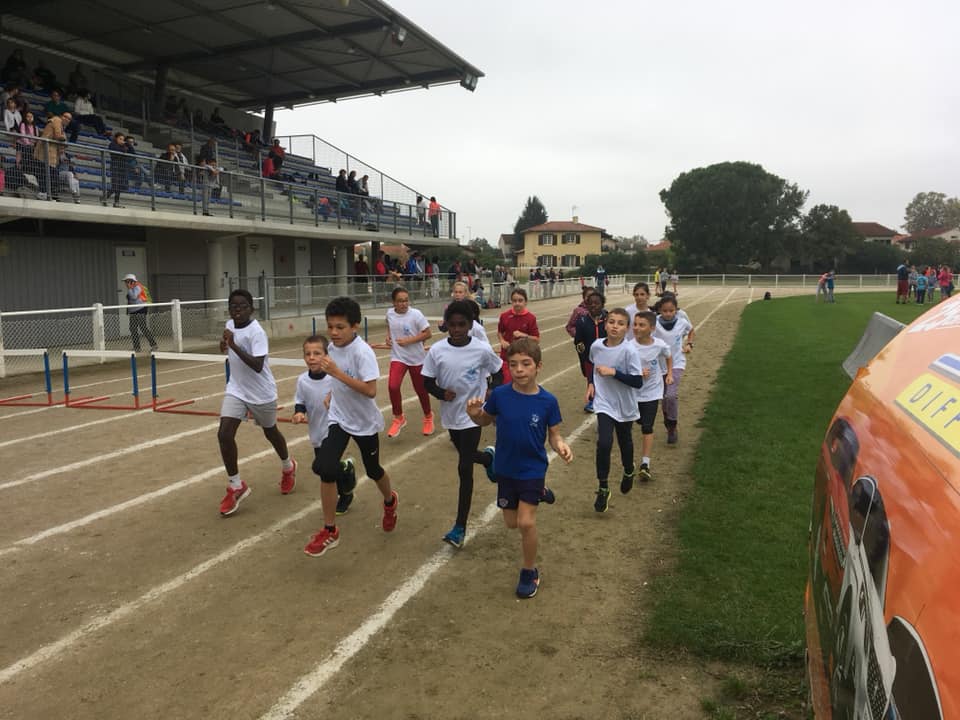 Poussins du Castres Athlétisme au meeting de rentrée des poussins 2018 à Lavaur