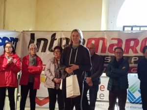 Mathilde Bastoul sur le podium junior du cross Hubert André 2018 à Blaye-les-Mines