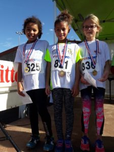 Podium des Éveils Athlé féminins au cross Jean Vidal 2018 à Lescure-d'Albigeois