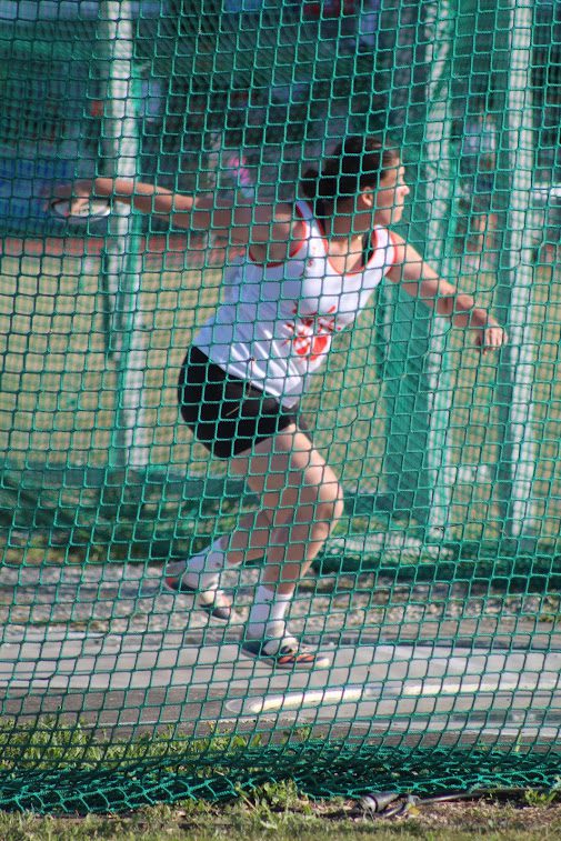 clara dans la cage aux lions